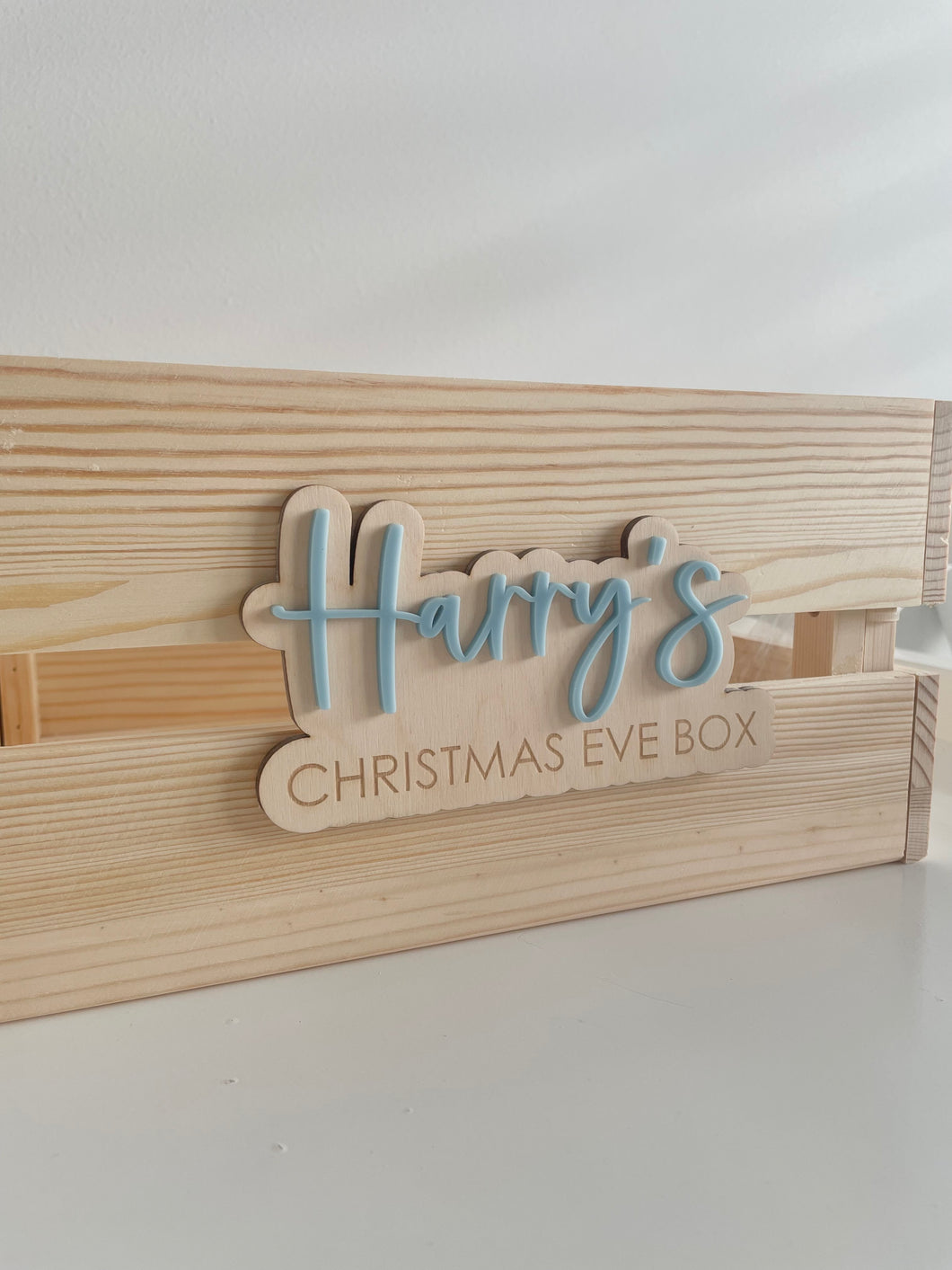 CHRISTMAS BOX/CRATE PLAQUE